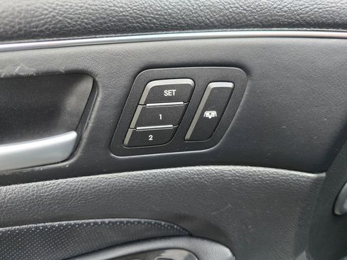 Used 2013 Hyundai Genesis 3.8 w/ Premium Pkg image 31