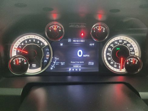 Used 2016 RAM 1500 Big Horn image 23