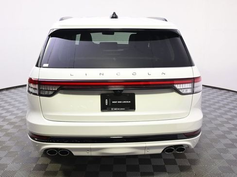 New 2026 Lincoln Aviator Reserve w/ Jet Appearance Package AWD/4WD image 5