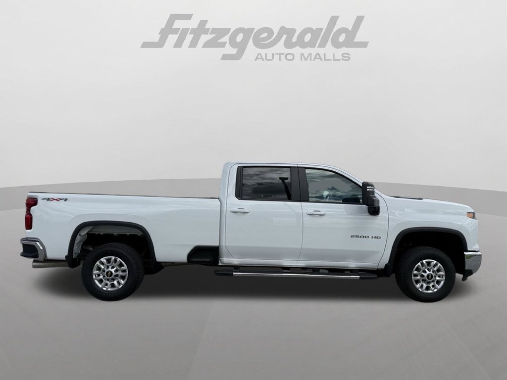 Used 2025 Chevrolet Silverado 2500 LT w/ Convenience Package AWD/4WD image 7