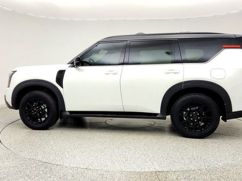 Used 2025 Nissan Armada PRO-4X w/ Pro-4X Premium Package AWD/4WD image 8