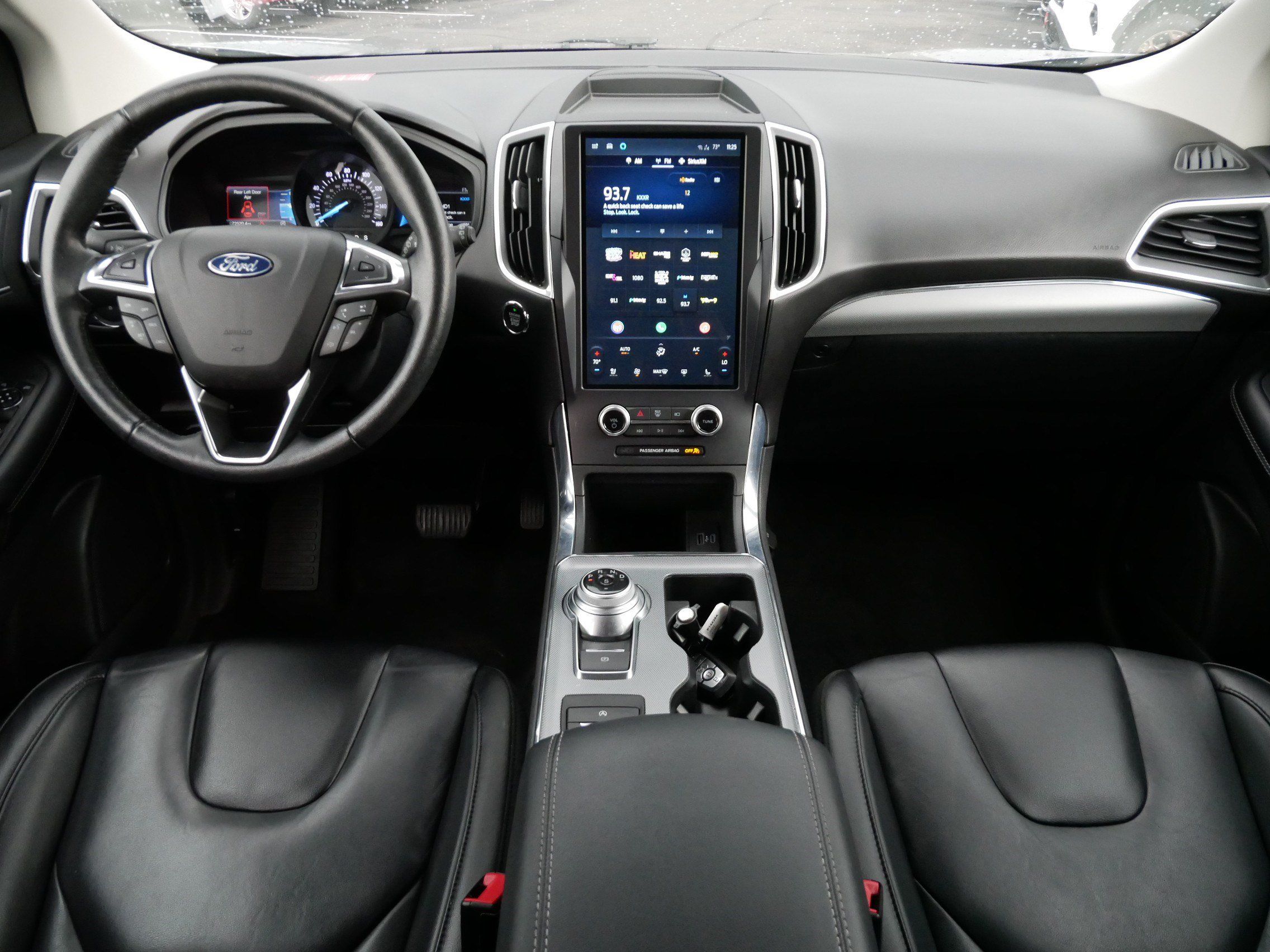 Used 2022 Ford Edge Titanium AWD/4WD image 10