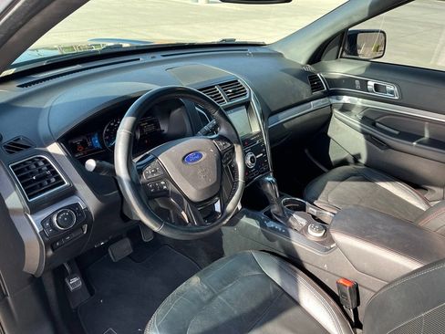 Used 2018 Ford Explorer Sport w/ Equipment Group 401A AWD/4WD image 14