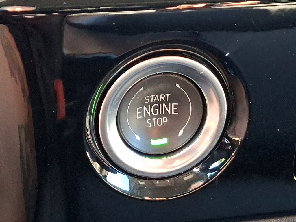 Certified 2024 Chevrolet Silverado 1500 LT AWD/4WD image 24