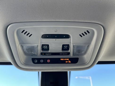 Used 2021 Chevrolet Traverse High Country w/ LPO, Floor Liner Package image 38