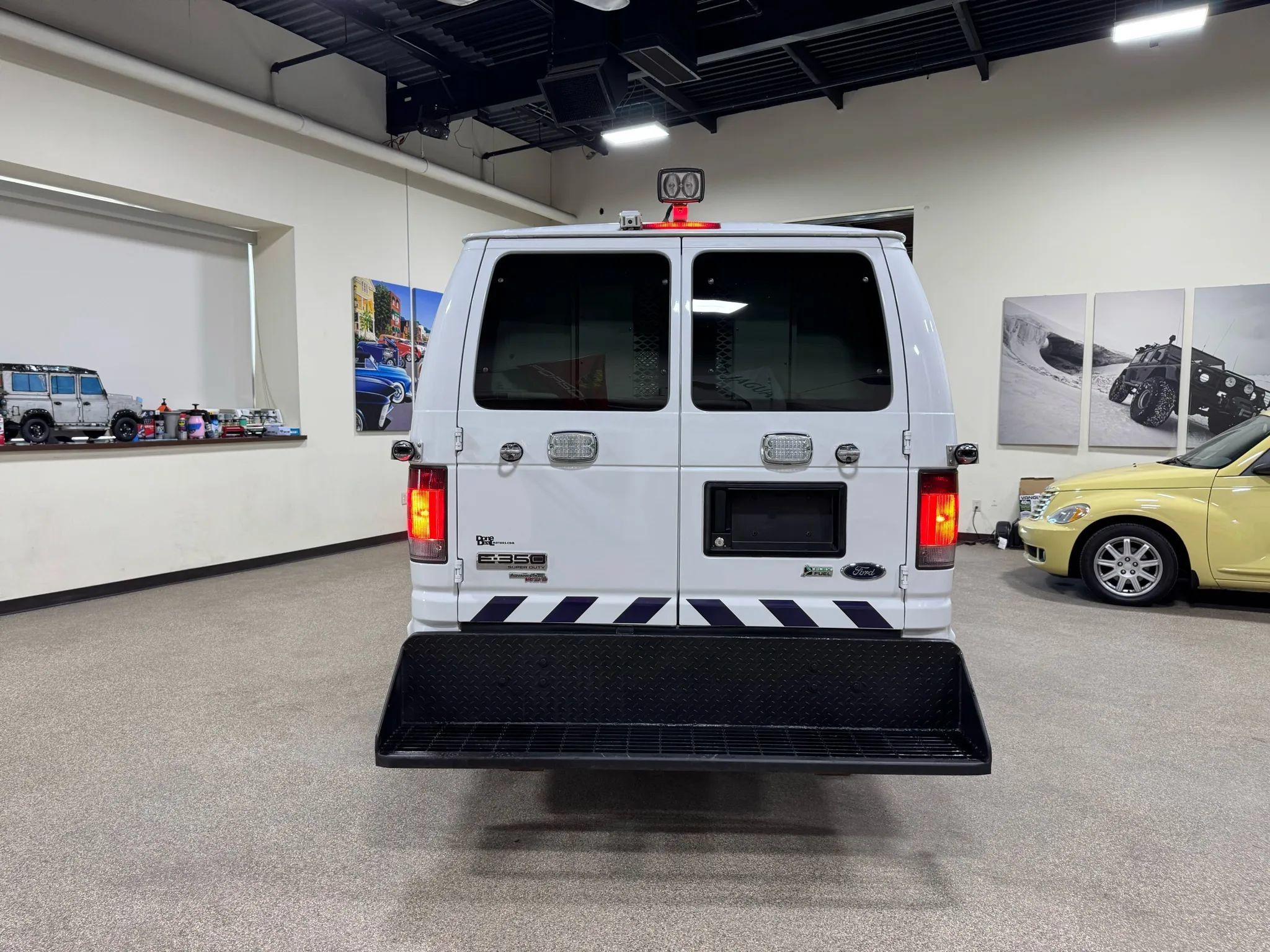 Used 2012 Ford E-350 and Econoline 350 Extended Super Duty w/ PWR Group RWD image 76