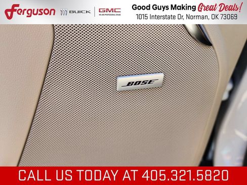 New 2026 GMC Yukon Denali w/ Denali Reserve Package AWD/4WD image 14