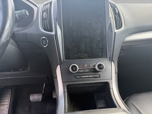 Used 2022 Ford Edge SEL w/ Convenience Package AWD/4WD image 17