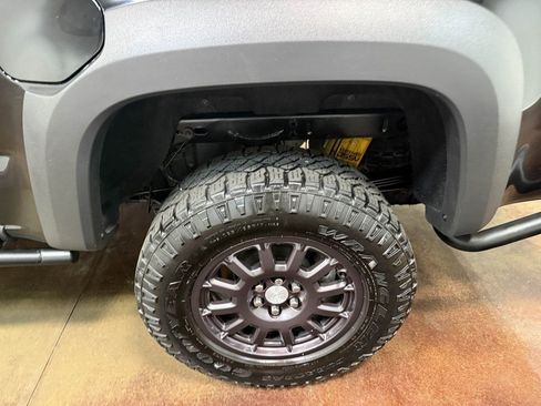 Used 2021 Chevrolet Colorado ZR2 w/ Colorado ZR2 Bison Edition image 95