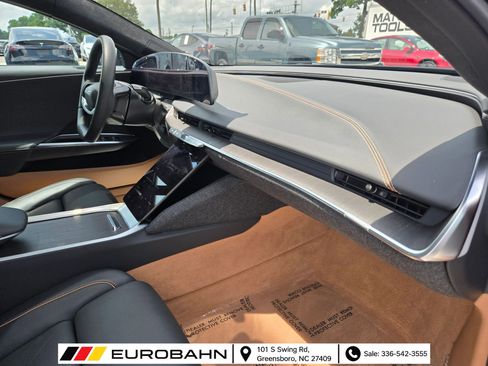 Used 2025 Lucid Air Touring AWD/4WD image 21