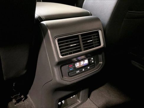 Used 2026 Volkswagen Atlas SE AWD/4WD image 15