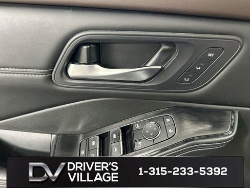 Used 2023 Nissan Rogue SL w/ SL Premium Package AWD/4WD image 11
