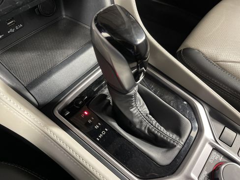 Used 2023 Subaru Forester Limited image 26