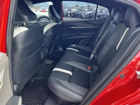 Used 2025 Toyota Camry SE w/ Convenience Package image 21