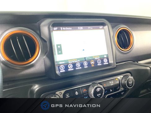 Used 2020 Jeep Gladiator Mojave w/ Dual Top Group AWD/4WD image 2