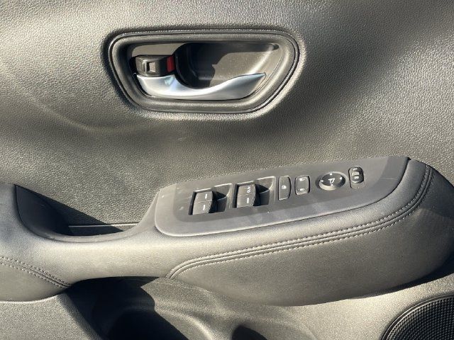 Used 2025 Honda HR-V LX image 21