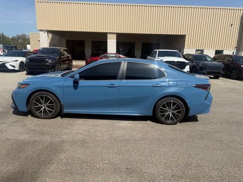 Used 2024 Toyota Camry SE w/ Cold Weather Package AWD/4WD image 19