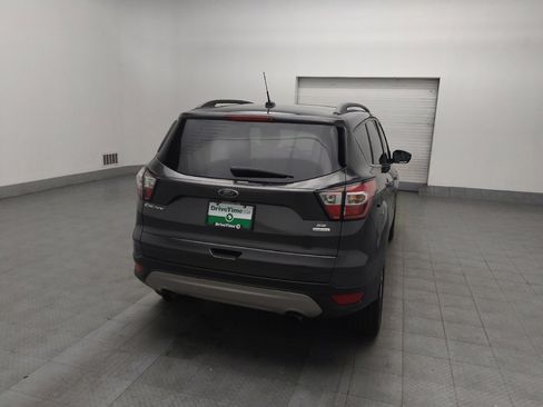 Used 2018 Ford Escape SE image 7