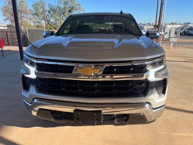 Used 2022 Chevrolet Silverado 1500 LT w/ Z71 Off-Road Package AWD/4WD image 2