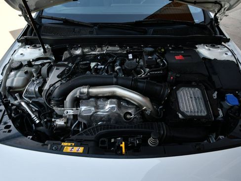 Used 2025 Mercedes-Benz CLA 250 4MATIC image 42