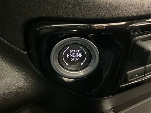 Used 2022 GMC Sierra 1500 Elevation w/ Elevation Premium Package image 17