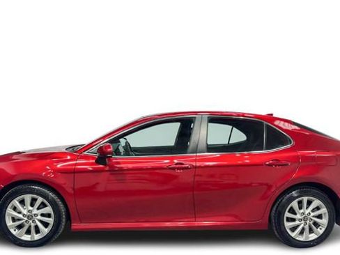 Used 2024 Toyota Camry LE image 1