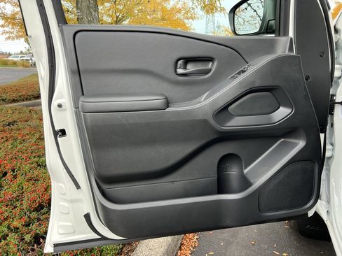 New 2026 Nissan Frontier S image 10