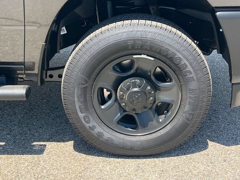 New 2026 RAM 2500 Tradesman AWD/4WD image 15