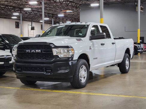 Used 2022 RAM 2500 Tradesman w/ Bed Utility Group RWD image 3