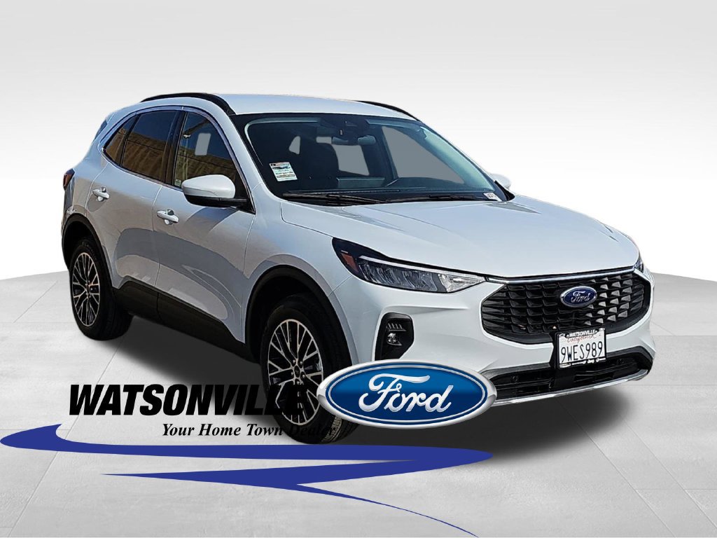 Used 2025 Ford Escape SE FWD 360° Tour