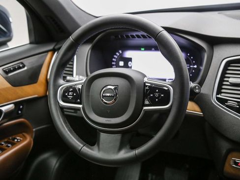 Used 2023 Volvo XC90 T8 Plus AWD/4WD image 14