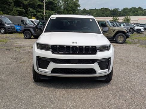 New 2026 Jeep Grand Cherokee Limited AWD/4WD image 8