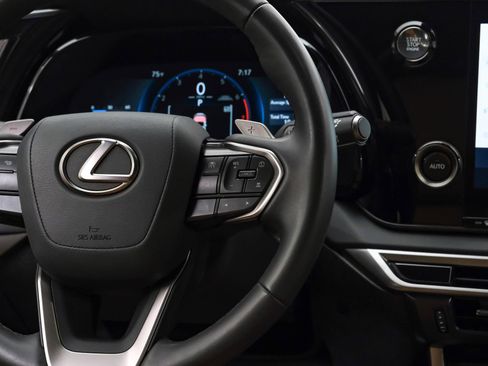 Used 2025 Lexus RX 350 FWD w/ Technology Package image 19
