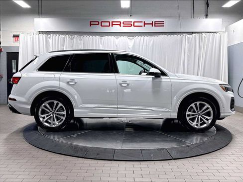 Used 2025 Audi Q7 3.0T Premium Plus AWD/4WD image 10
