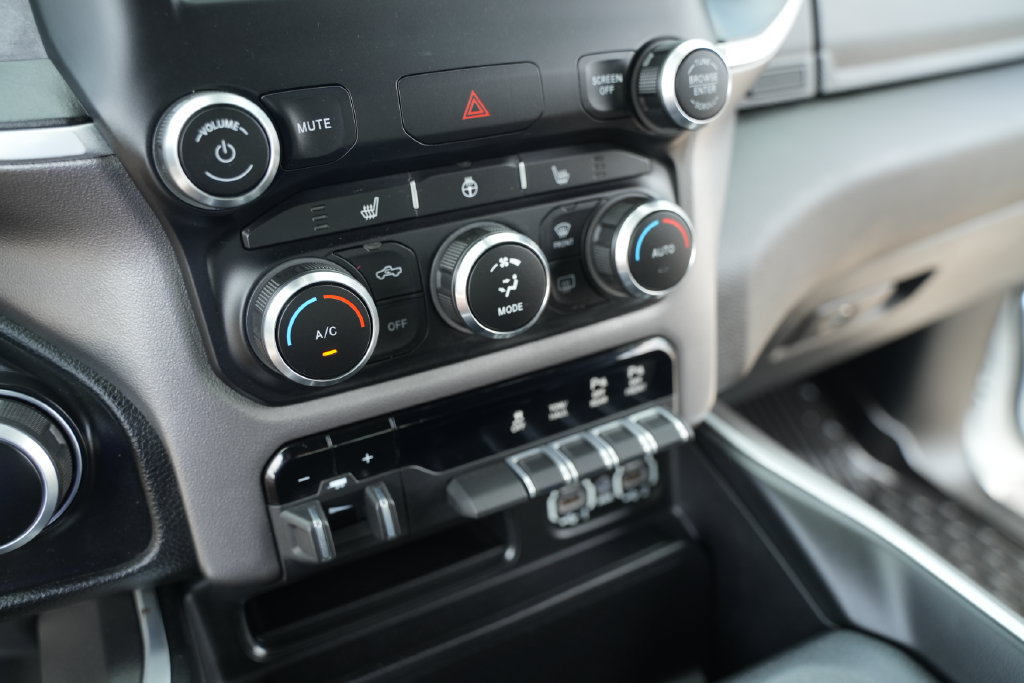 Used 2022 RAM 1500 Big Horn AWD/4WD image 35