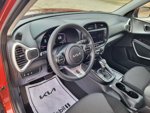 Used 2024 Kia Soul LX w/ Option Group 015 image 10