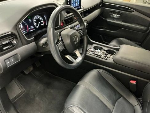 Used 2024 Honda Pilot EX-L image 13