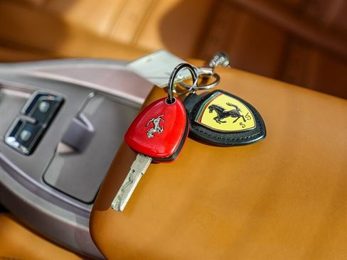 Used 2010 Ferrari California image 47