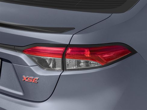 Used 2024 Toyota Corolla LE FWD image 47