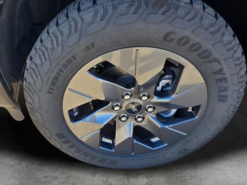 Used 2023 Ford F150 Lightning Lariat w/ Equipment Group 511A High image 10