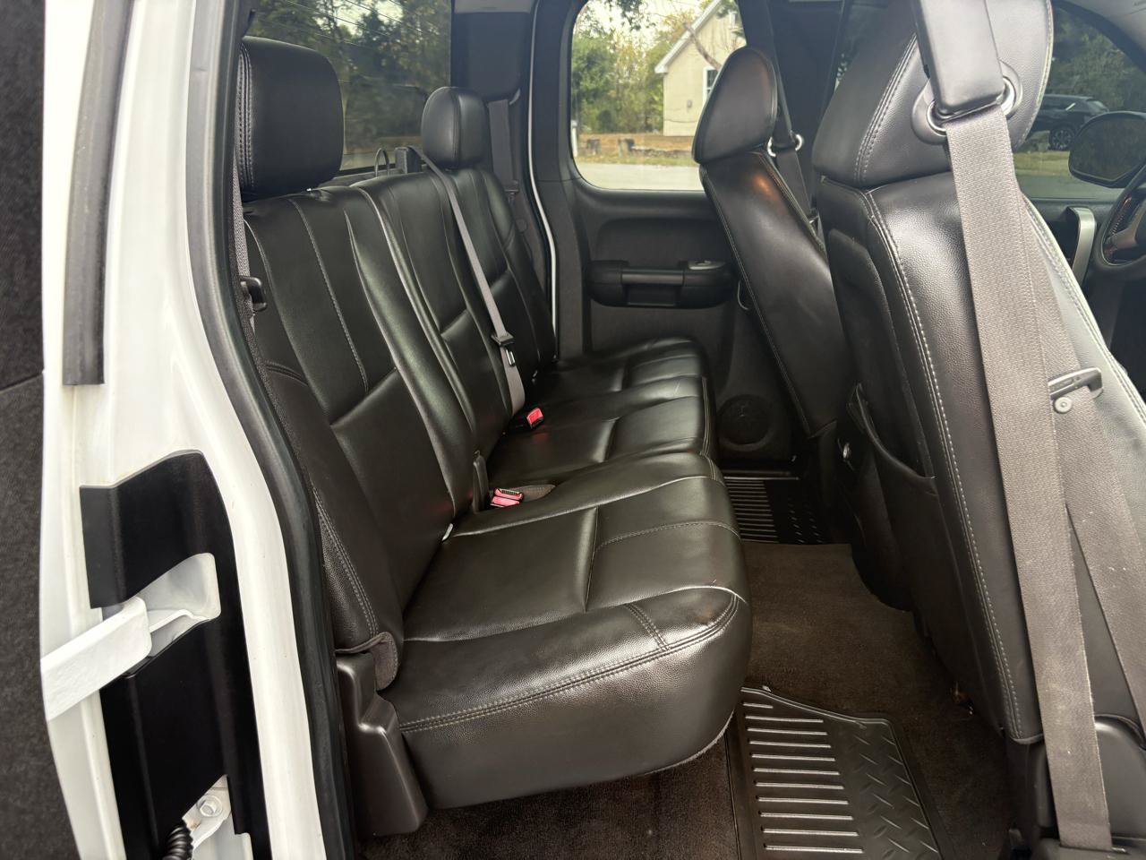 Used 2007 Chevrolet Silverado 1500 LT w/ Safety Package RWD image 18