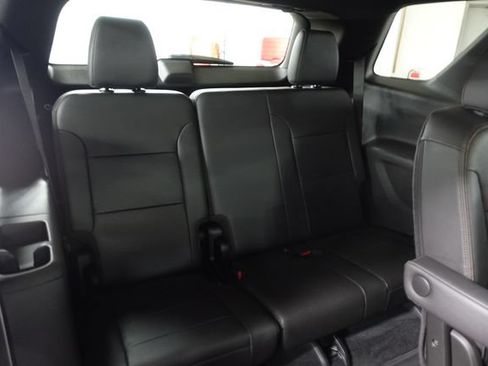 Used 2023 Chevrolet Traverse High Country w/ LPO, Floor Liner Package AWD/4WD image 27