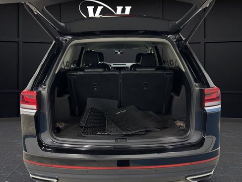 Used 2022 Volkswagen Atlas SE w/ Black Wheel Package image 14