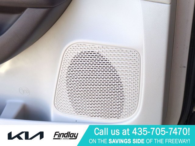 Used 2017 Chrysler Pacifica Touring-L Plus FWD image 27