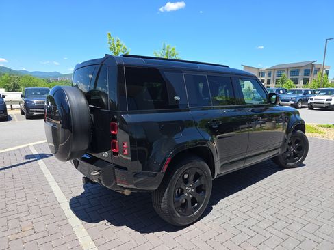 Used 2023 Land Rover Defender 110 X-Dynamic SE AWD/4WD image 5