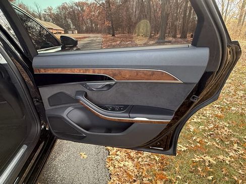 Used 2019 Audi A8 L 3.0T w/ Executive Package image 32
