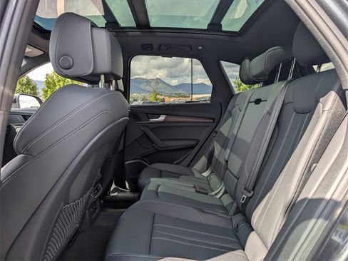 Used 2024 Audi Q5 e Premium Plus image 16