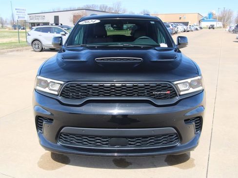 Used 2024 Dodge Durango GT image 2