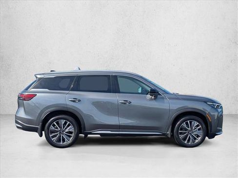 Used 2026 INFINITI QX60 Luxe w/ Cargo Package FWD image 5