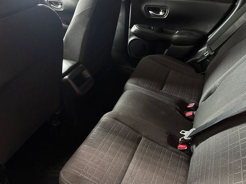 Certified 2025 Honda HR-V LX image 26